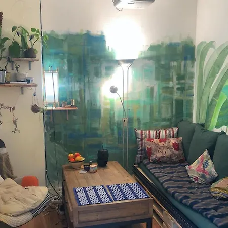 Charming Apartment Near Buttes Chaumont