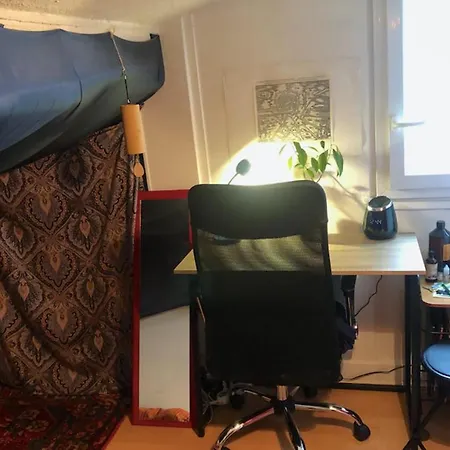 Apartment Charming Apartment Near Buttes Chaumont Paris